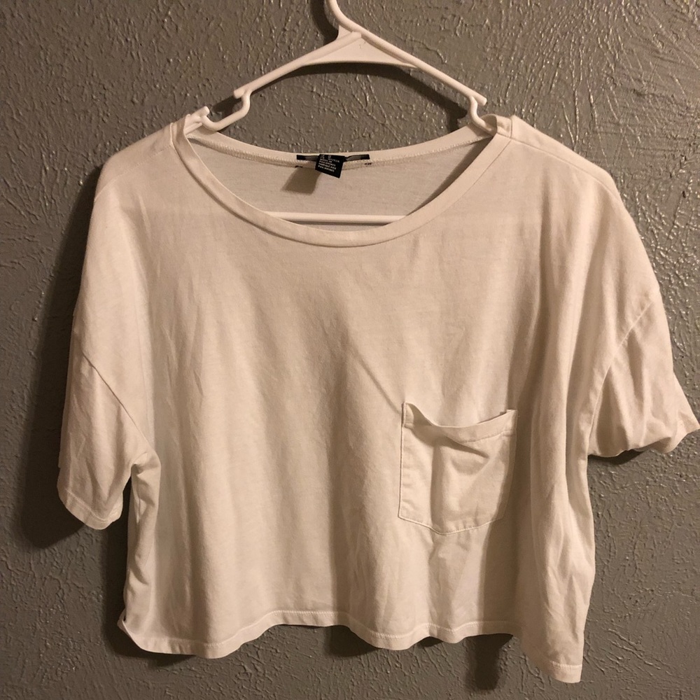 White cropped t-shirt
